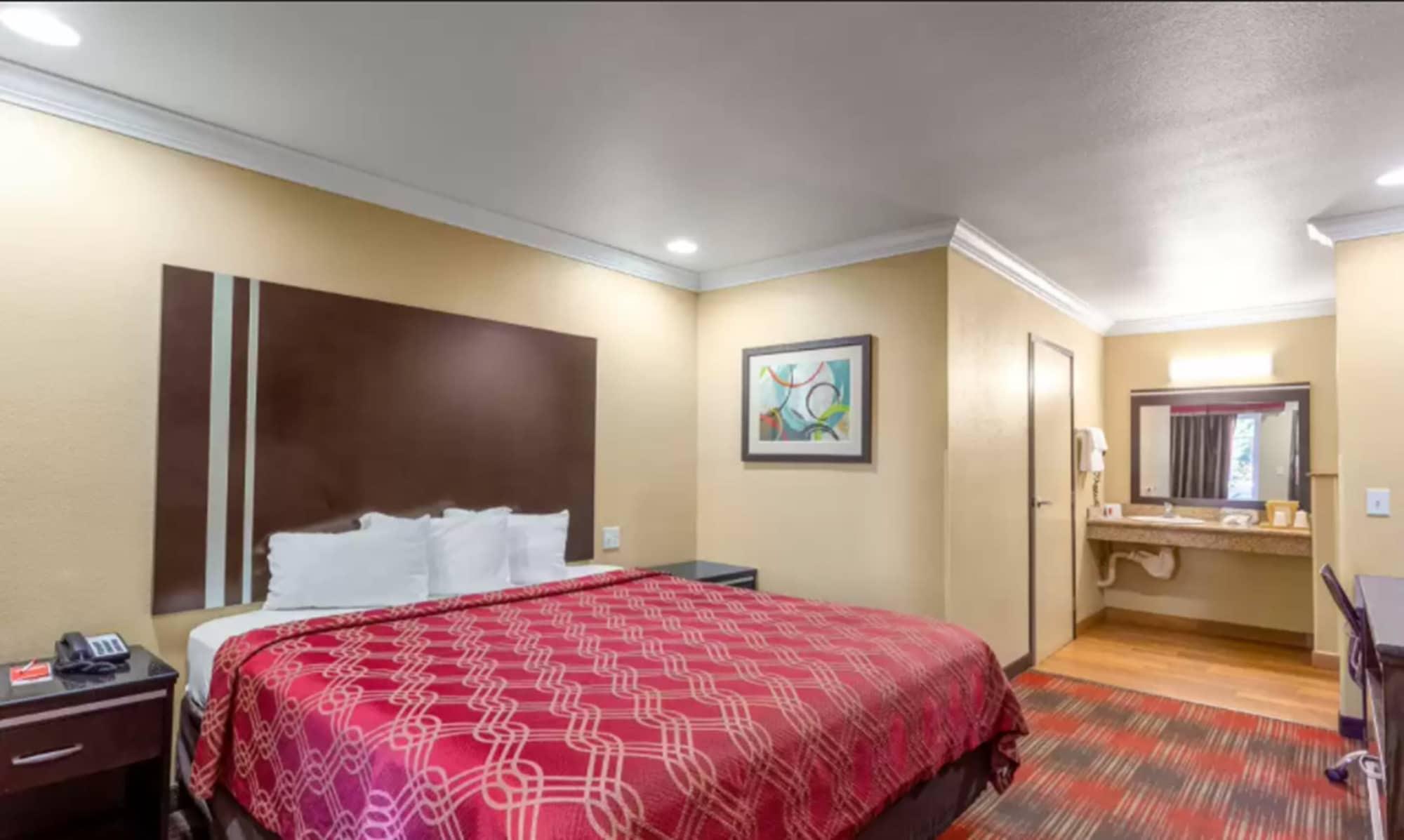 Econo Lodge Inn & Suites Escondido Downtown Eksteriør billede