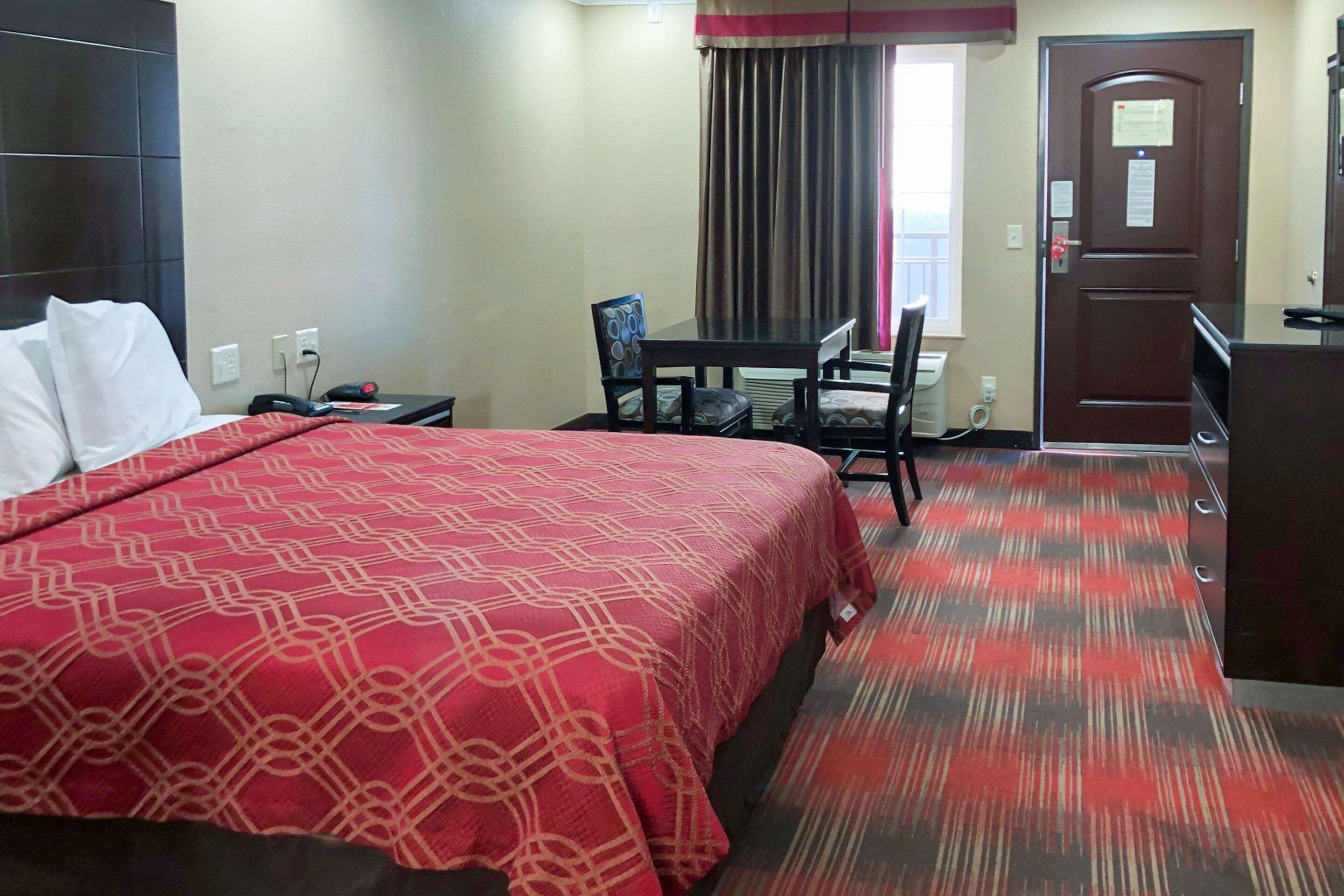 Econo Lodge Inn & Suites Escondido Downtown Eksteriør billede